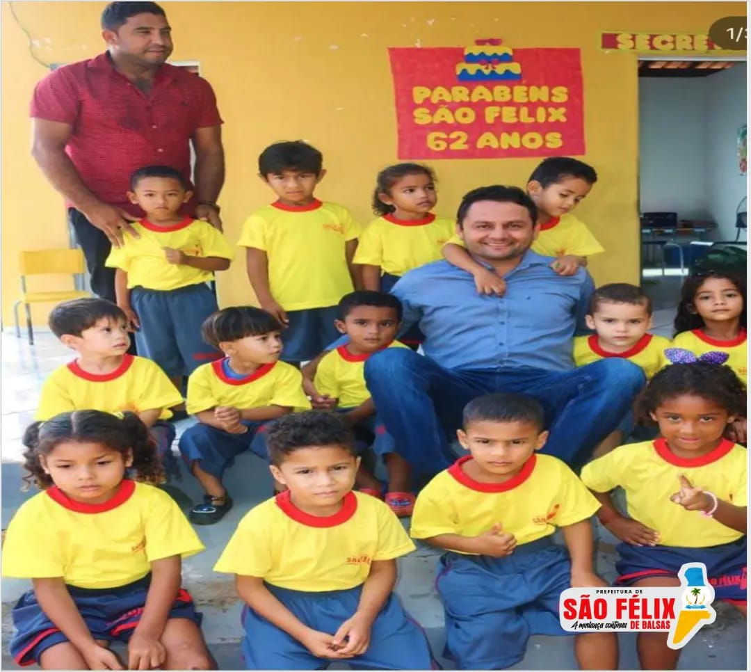 Prefeito Márcio Pontes entrega conjuntos de uniformes para todos os alunos da rede municipal.
